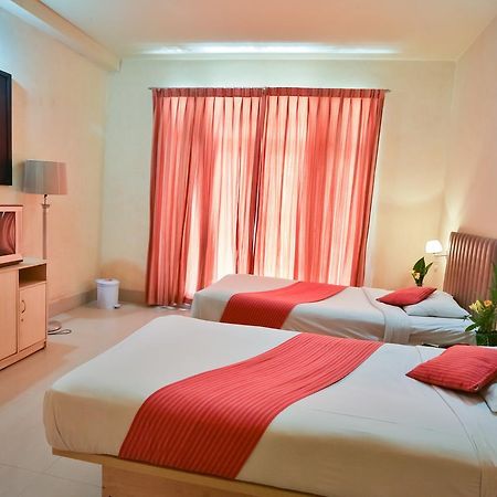 Foy'S Lake Resort Dakhin Kattali المظهر الخارجي الصورة