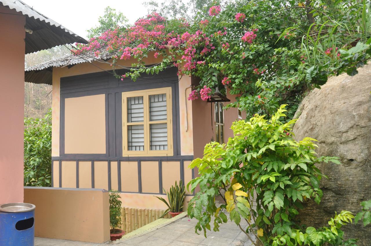 Foy'S Lake Resort Dakhin Kattali المظهر الخارجي الصورة
