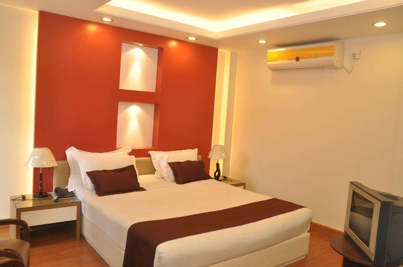 Foy'S Lake Resort Dakhin Kattali المظهر الخارجي الصورة