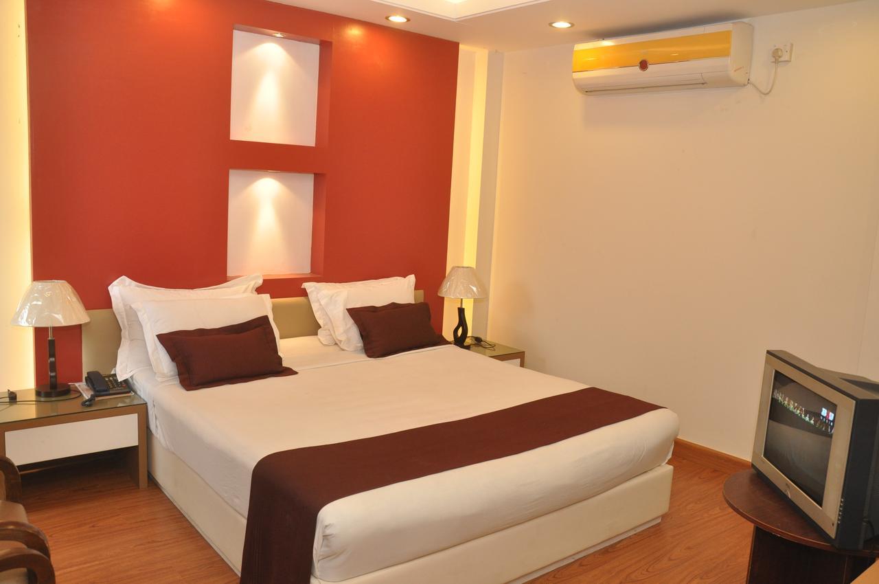 Foy'S Lake Resort Dakhin Kattali المظهر الخارجي الصورة