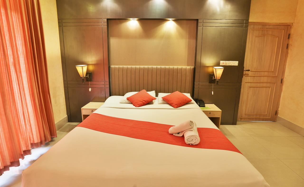 Foy'S Lake Resort Dakhin Kattali المظهر الخارجي الصورة