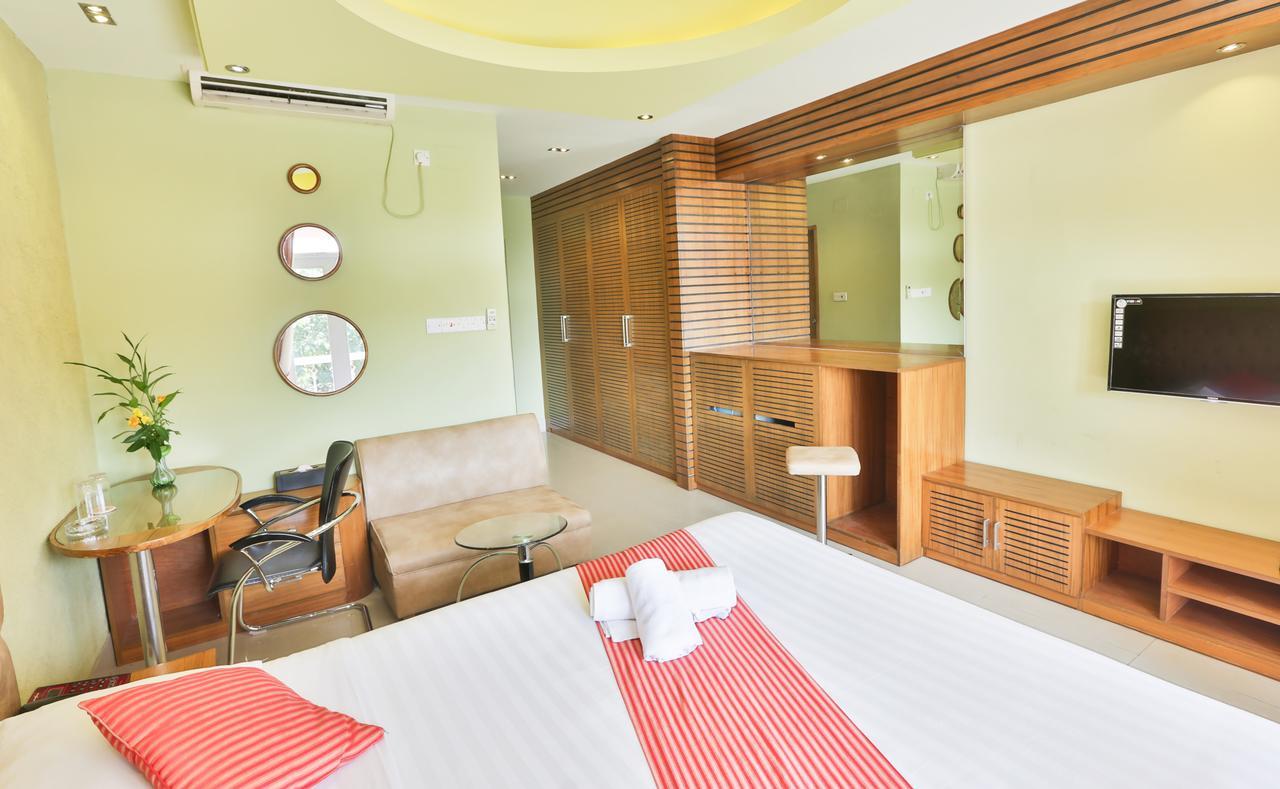 Foy'S Lake Resort Dakhin Kattali المظهر الخارجي الصورة